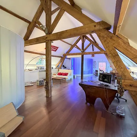 Apartamento Loft De Charme Au Milieu De La Nature Avec Piscine