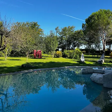 Loft De Charme Au Milieu De La Nature Avec Piscine
