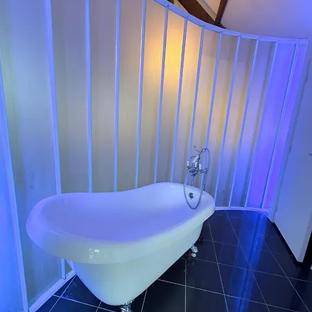 Apartman Loft De Charme Au Milieu De La Nature Avec Piscine Les-Loges-en-Josas